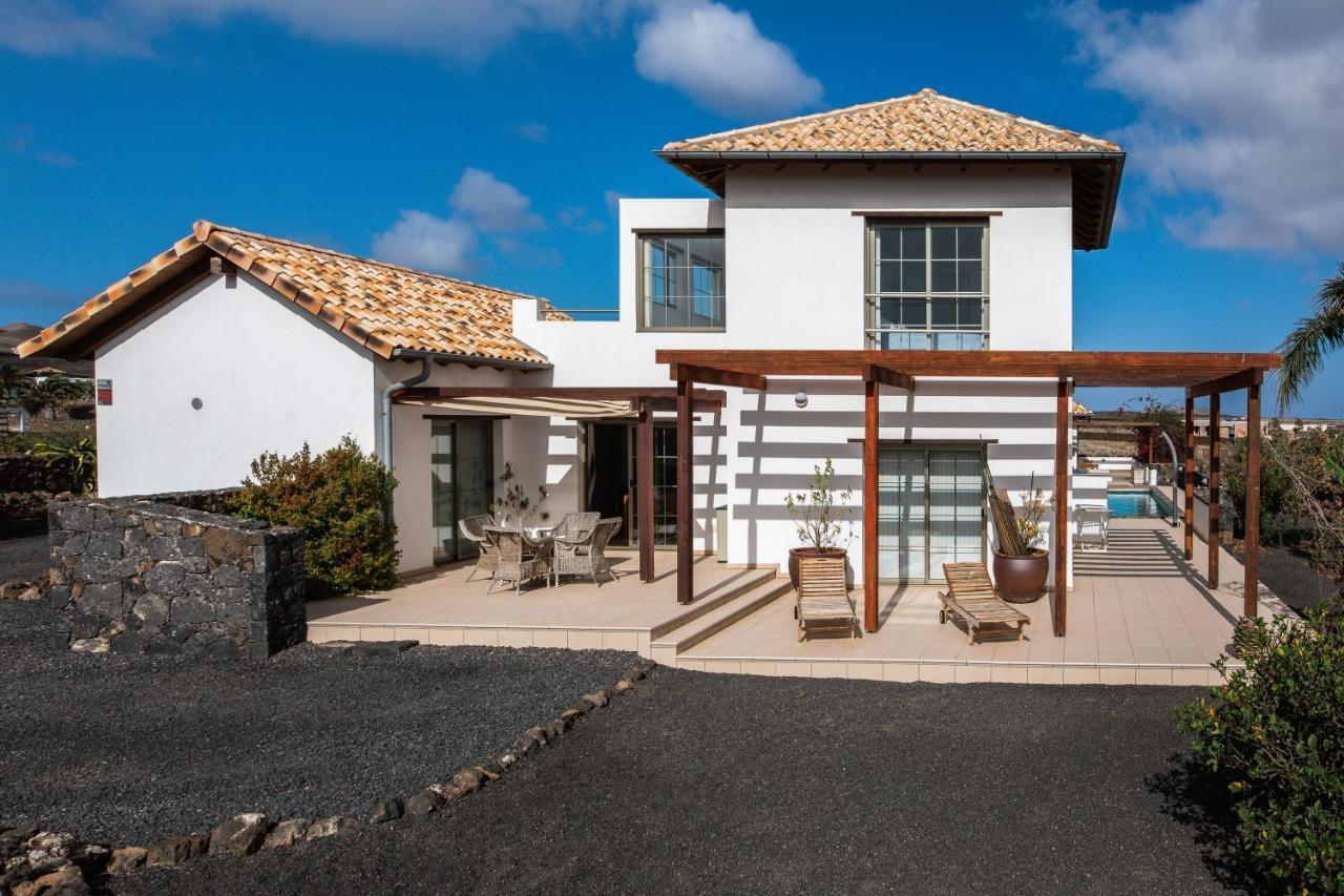 Villa Annunaki 拉哈雷斯 外观 照片